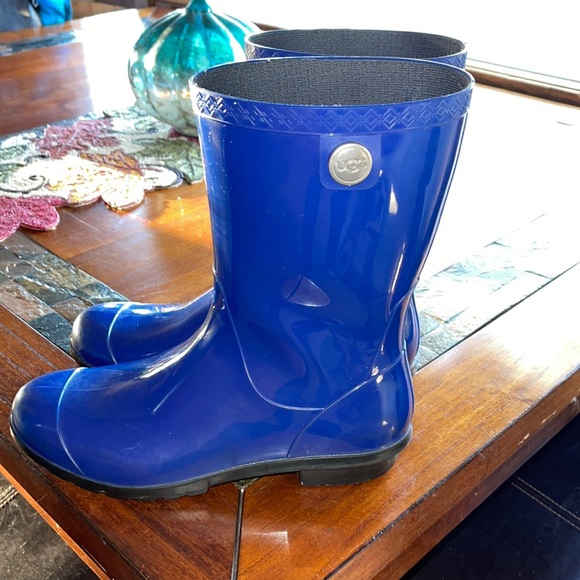 UGG Shoes - Blue Rain muck boots size 10